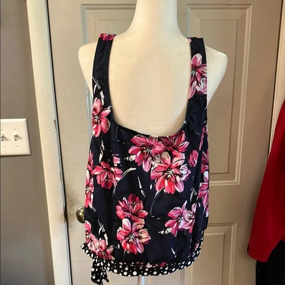 🎉HP🎉Swimsuits For All Black and Pink Relaxed Tie Front Swim Top - Picture 5 of 9